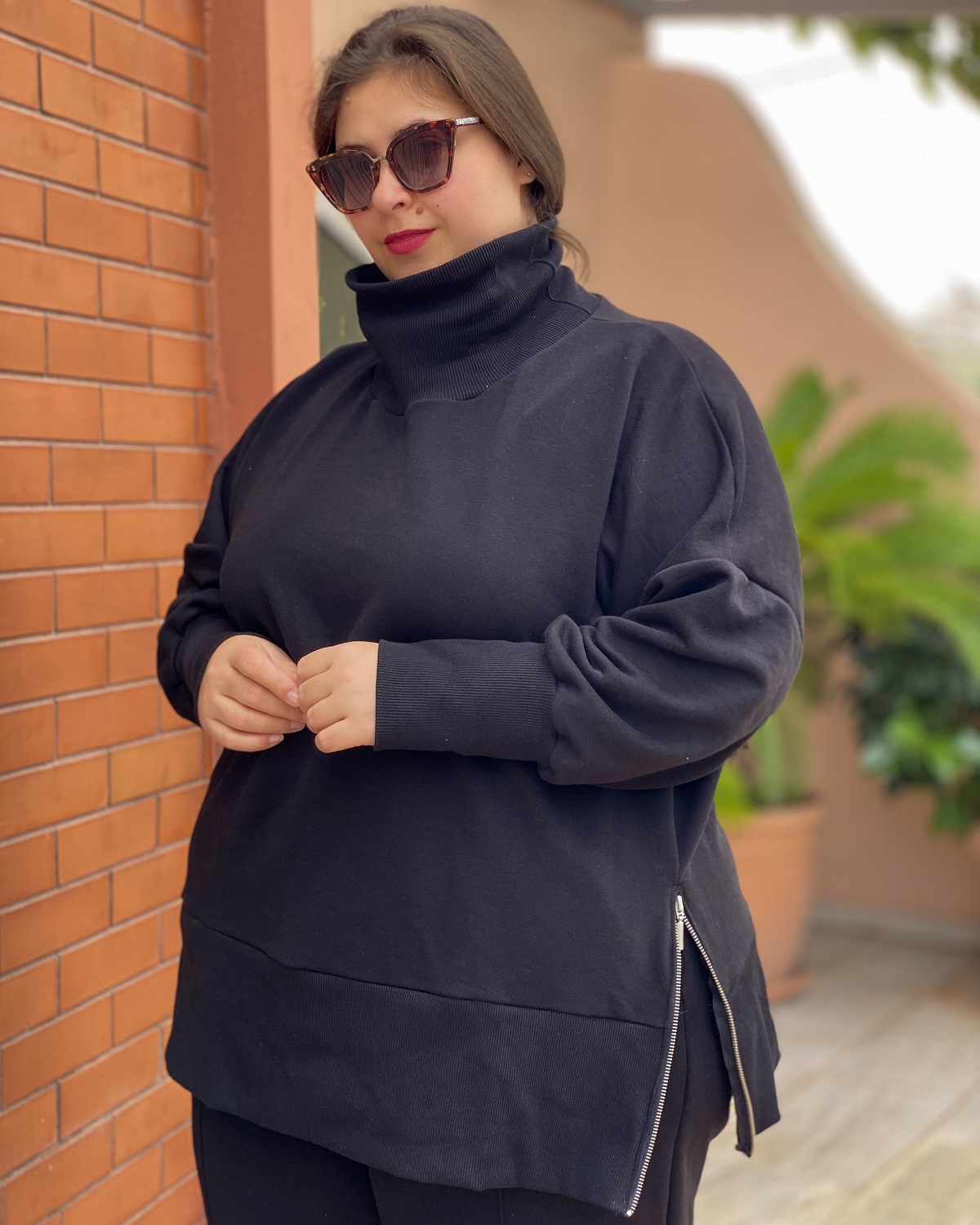 Γυναικείο Σετ Φούτερ με Ζιβάγκο & Ραφή στο Παντελόνι | Ελληνικής Ραφής | M–XXL - Μαύρο, M/LΓυναικείο Σετ Φούτερ με Ζιβάγκο & Ραφή στο Παντελόνι | Ελληνικής Ραφής | M–XXL - Μαύρο, M/L