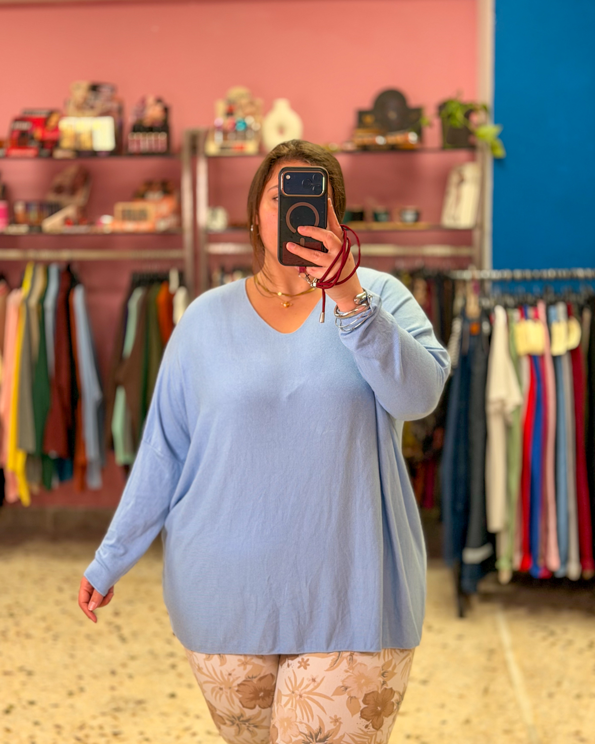 Γυναικείο Ψιλό Πλεκτό Μπλουζάκι Plus Size με V Ντεκολτέ | Μαλακό & Ελαστικό | Κάλυψη έως 180