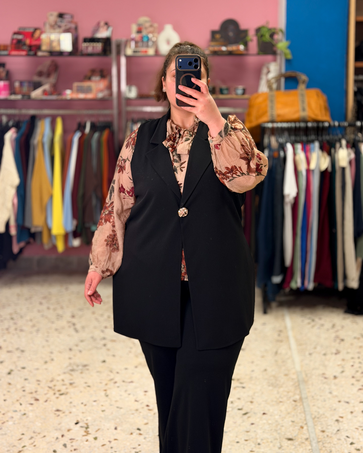 Αμάνικο Γιλέκο Κρεπ με Χρυσό Κουμπί | Ελληνικής Ραφής | Άνετη Γραμμή - Μπεζ, One Size