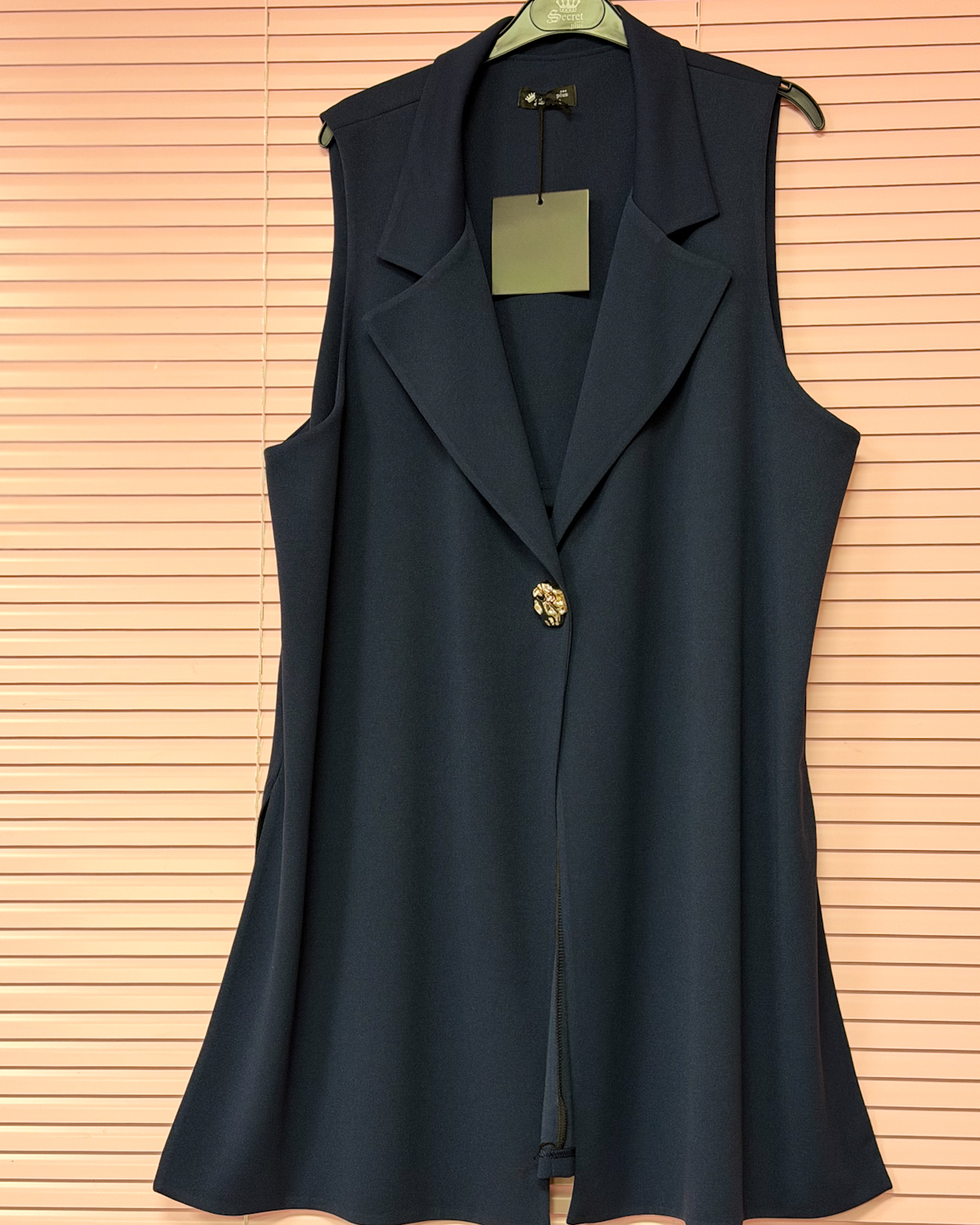Αμάνικο Γιλέκο Κρεπ με Χρυσό Κουμπί | Ελληνικής Ραφής | Άνετη Γραμμή - Μπλε σκούρο, One Size